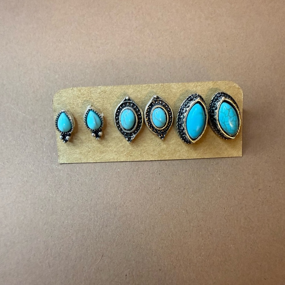 🩵BUNDLE AND SAVE 🩵(3/$16) Turquoise Teardrop and Marquise Stud Earring Set - Wom